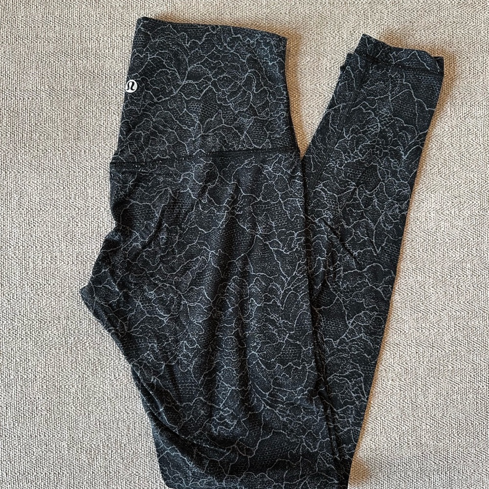 lululemon athletica Mid-Rise Patterned Align Black Leggings